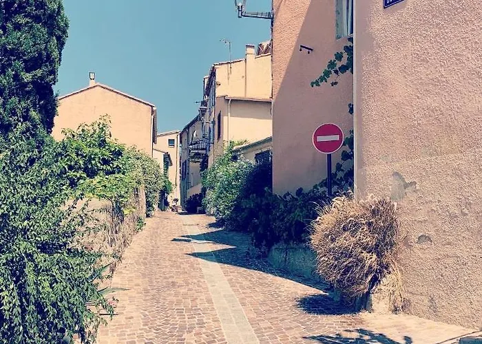 Centre Historique, Proche Plage, Climatisation, Fibre *