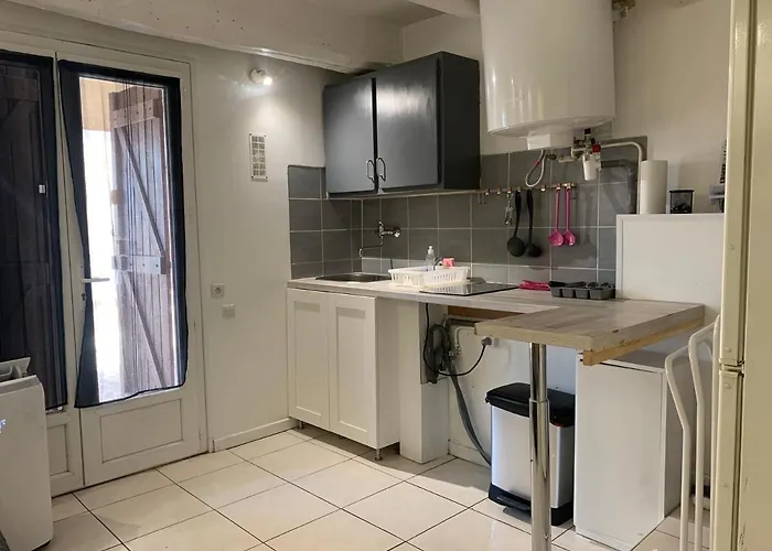 Apartment Centre Historique, Proche Plage, Climatisation, Fibre