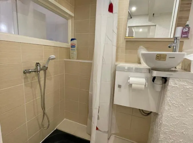 Apartment Centre Historique, Proche Plage, Climatisation, Fibre