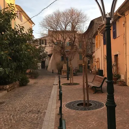 La Garde Centre Historique, Proche Plage, Climatisation, Fibre