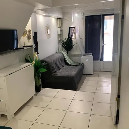 La Garde Centre Historique, Proche Plage, Climatisation, Fibre *